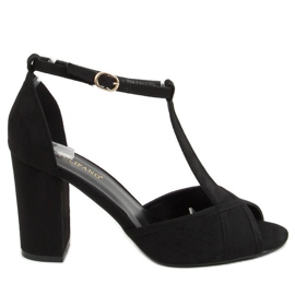 Svarta högklackade sandaler P1L1798-3 Svart