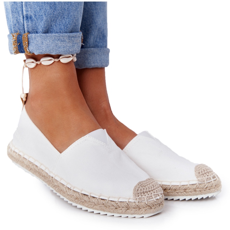 Espadrilles på en flätad sula Big Star HH274493 vit beige