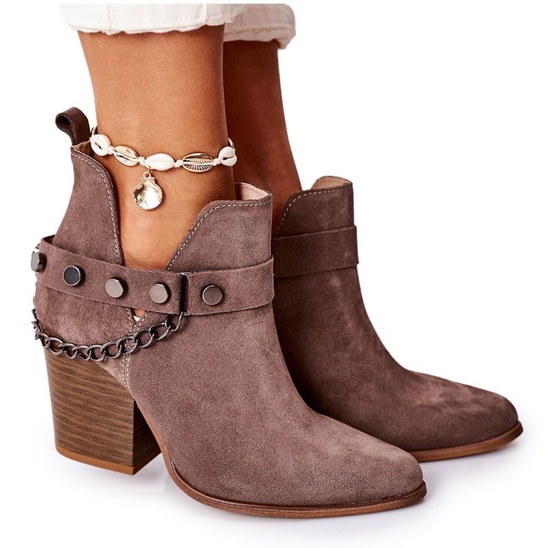 Lewski Shoes Velour stövlar på en bar Lewski skor 2880 brun