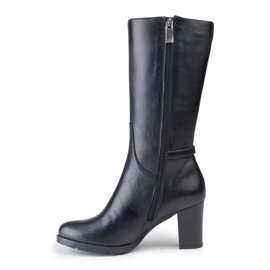 Marco Shoes Klassiska stövlar av svart nappaläder med extra spännen och remmar