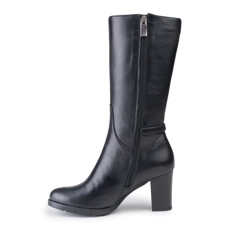 Marco Shoes Klassiska stövlar av svart nappaläder med extra spännen och remmar