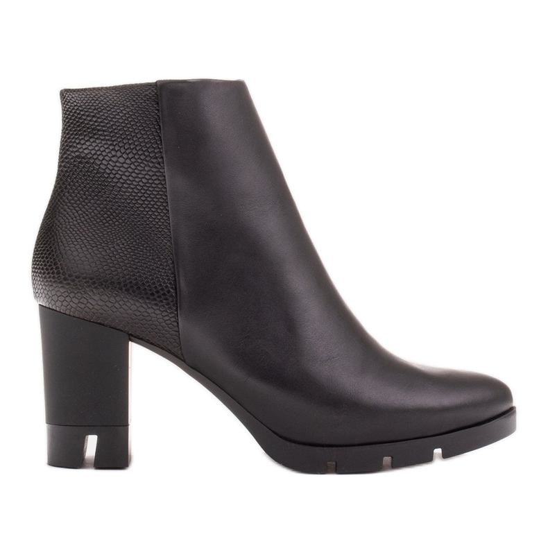 Marco Shoes Djärva stövlar tillverkade av naturligt läder med en tjock häl svart