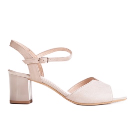 Marco Shoes Beige sandaler 0624P i intressant läder