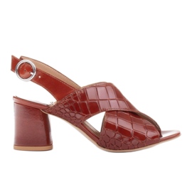 Marco Shoes Kvinnors lädersandaler av läder med snittränder brun