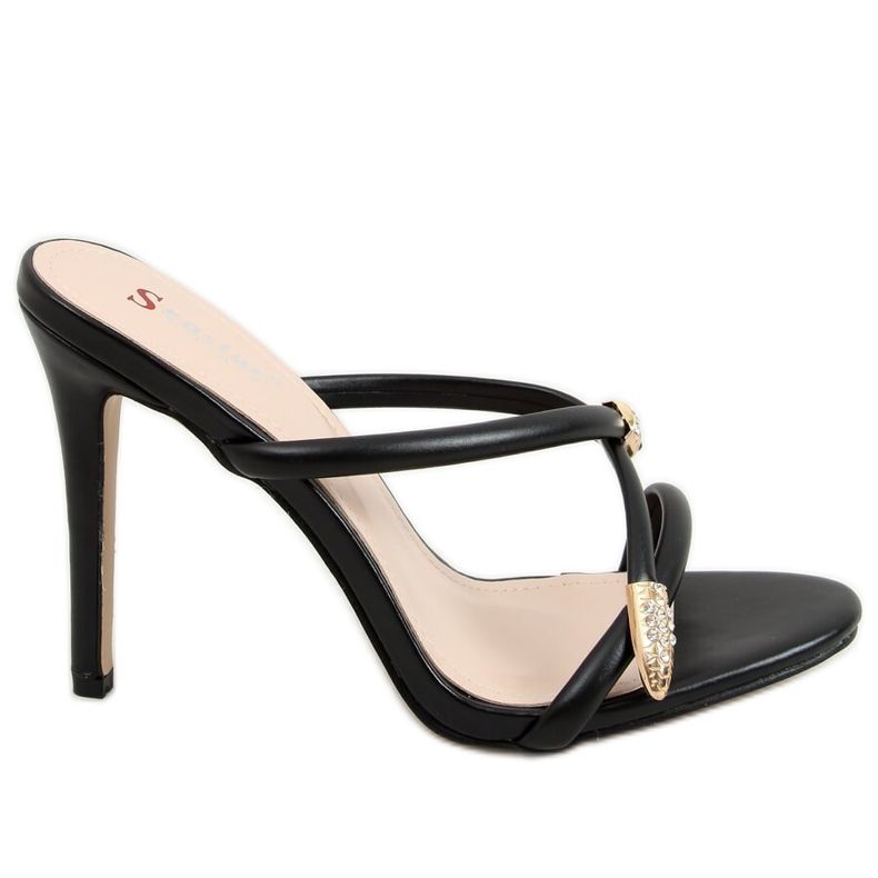 Svarta M311P Svarta tofflor på en nål