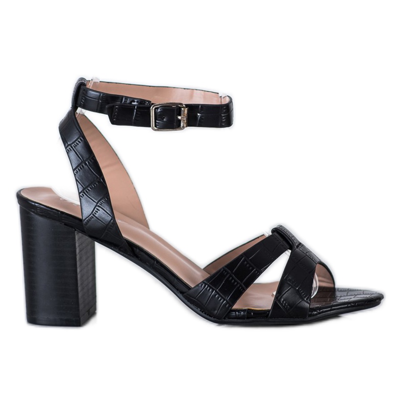 Renda Snygga sandaler på en bar svart