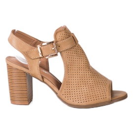 Renda Byggda sandaler med ekoläder beige brun