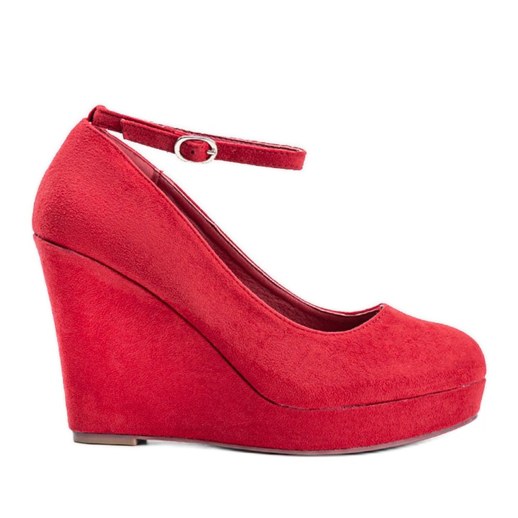 Röda pumpar på kilen Marni