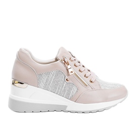 Beige blanka sneakers på kilen The Moment