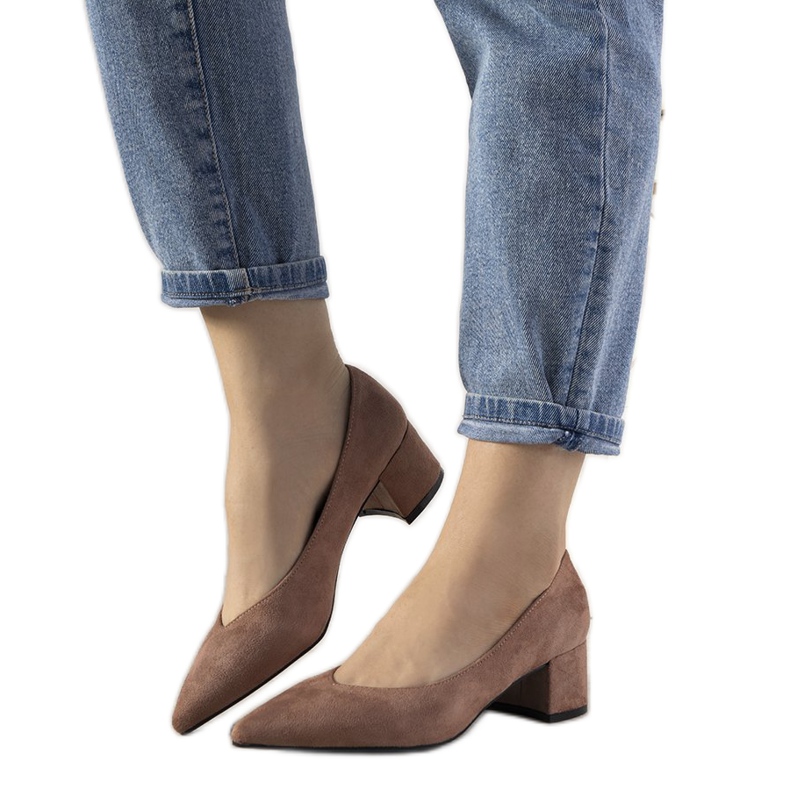 Rosa pumps på Flore -inlägget