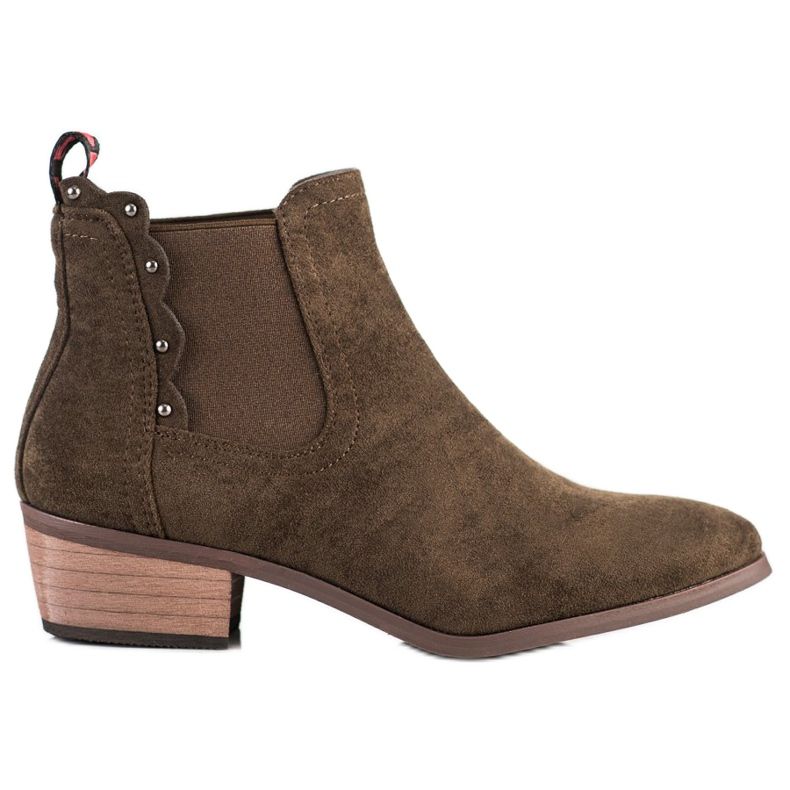 J. Star Bruna stövlar på en låg stolpe