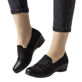 Svarta snörskor bättre