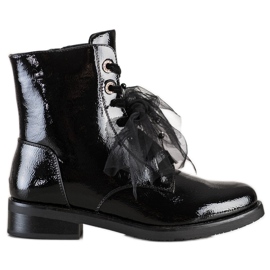 S. BARSKI Stövlar tillverkade av lackerat ekoläder S.BARSKI svart