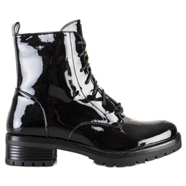 S. BARSKI Arbetare gjorda av lackerat ekoläder S.BARSKI svart