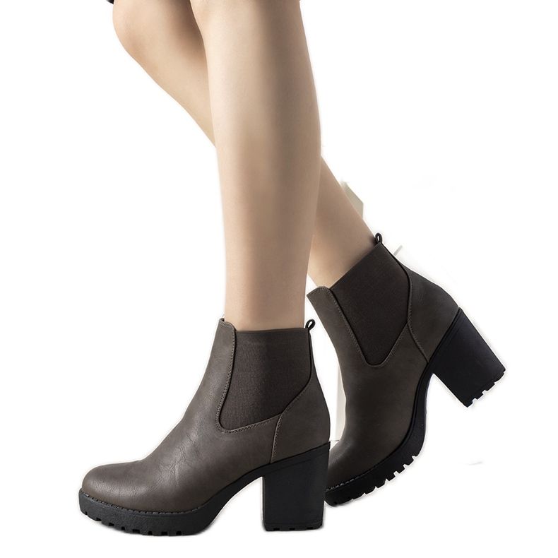 Bruna fotkängor på Brooke -stolpen