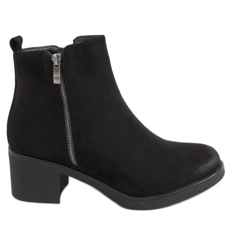 Stövlar på gummihäl svart 8301 Svart