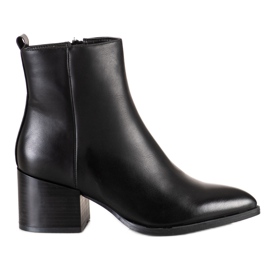 Lovery Svarta stövlar i Spitz