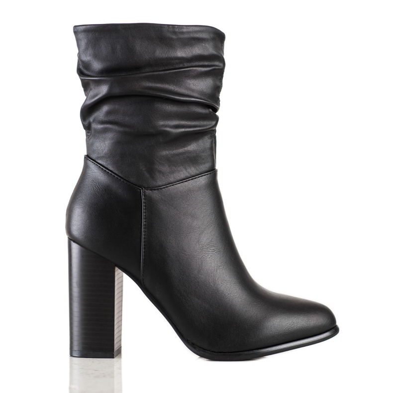 Lovery Höga stövlar med rynkad ovandel svart