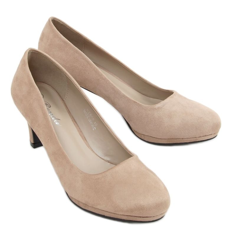 Pumpar på den beige KZ600 Khaki -plattformen kaki