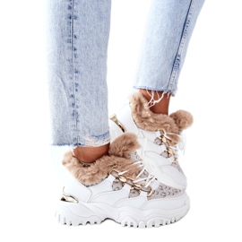 Kvinnors sportisolerade skor vita hjärtslag