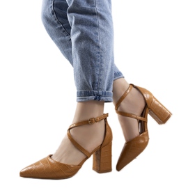 Bruna pumpar på Strutt -stolpen