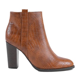 Kamelstövlar på krokodilposten med Reminimönster brun