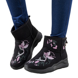 Svarta snöskor med Jamil -broderi