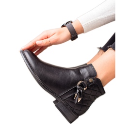 Goodin Stövlar med vadderad insats svart