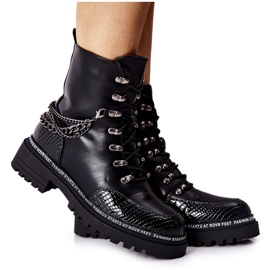 S.Barski Varma arbetare med svarta Linus -kedjor