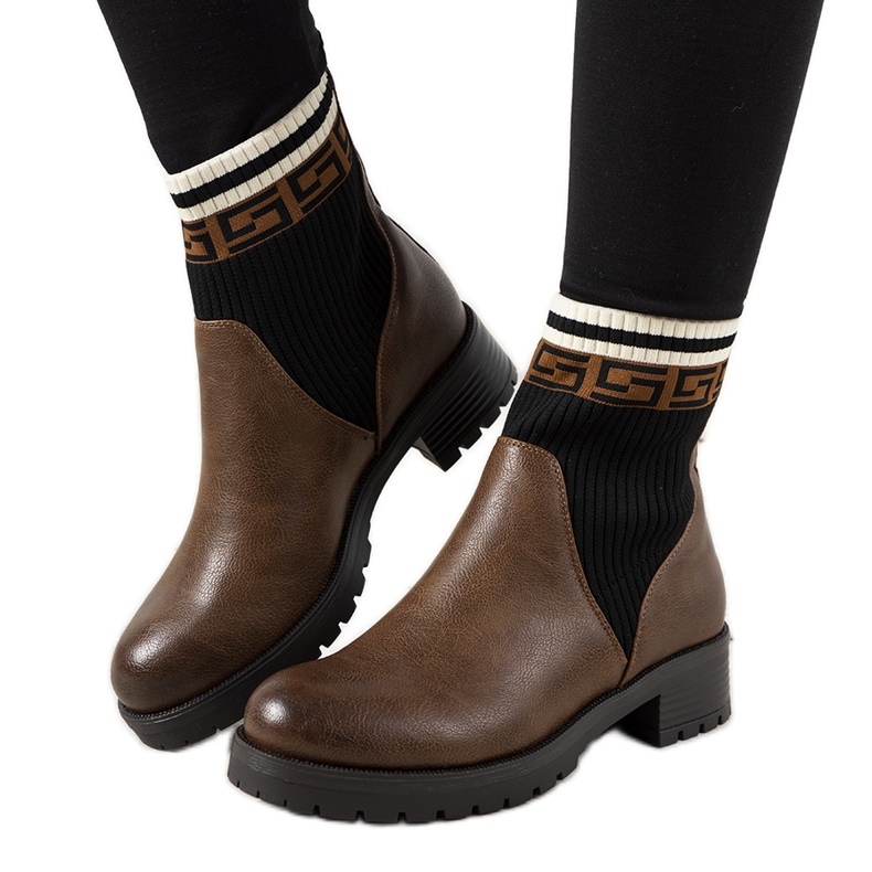 Bruna stövlar med en socka övre Tamez svart