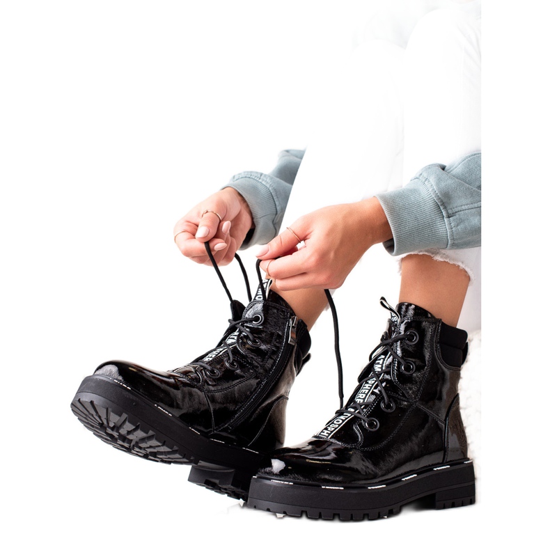 Artiker ankelstövlar i svart läder