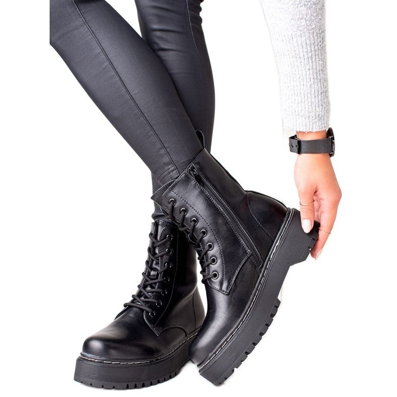 Evento Svarta fällare på plattformen