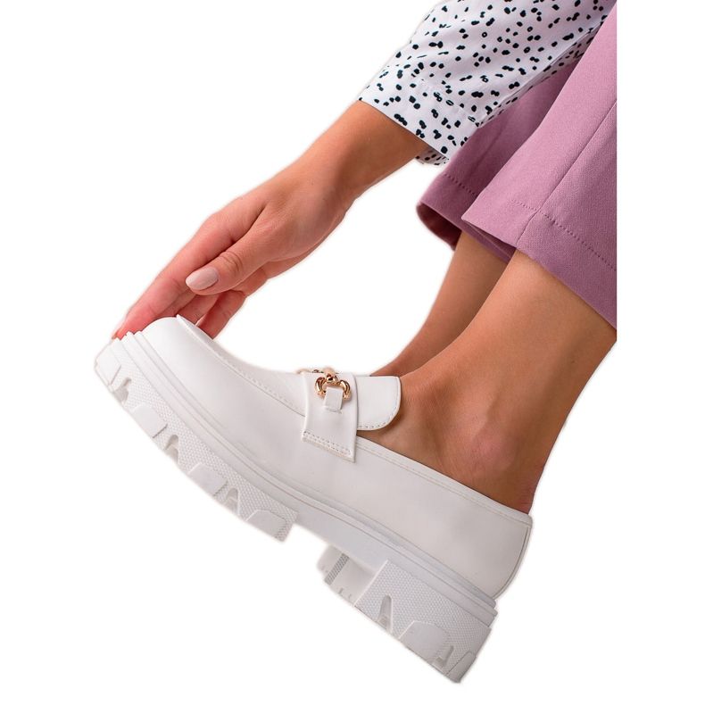 Diamantique Eco Leather Loafers vit