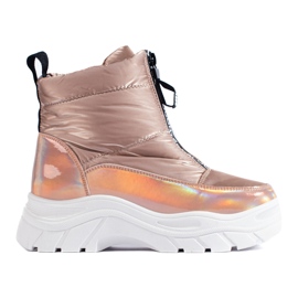 Snöskor på VINCEZA -plattformen gyllene