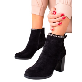 TRENDI Eleganta stövlar i mocka svart