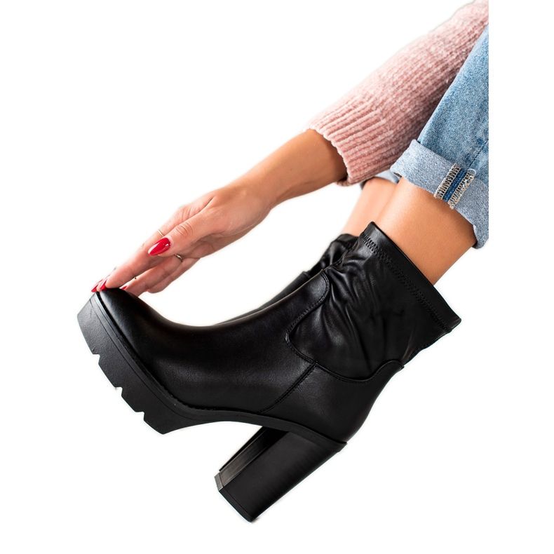 Lovery Höga stövlar på plattformen svart