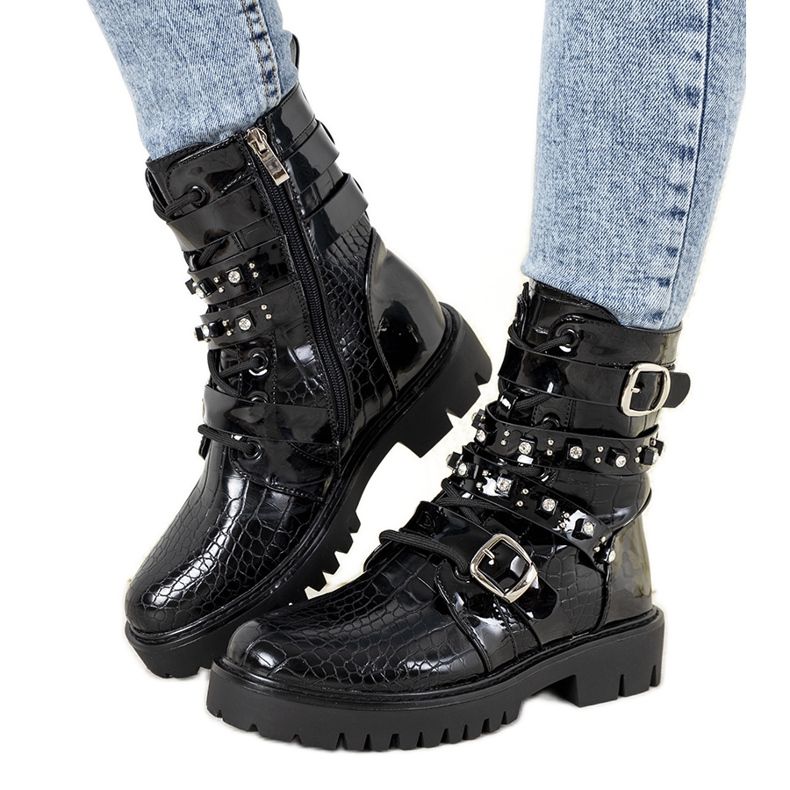 Albertine svarta patent platta stövlar