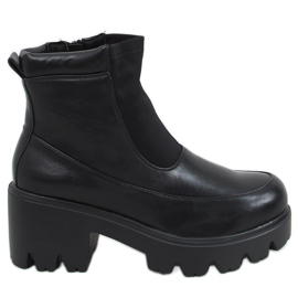 Svarta stövlar på tjocka sulor CH19208 Svart