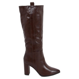 Bruna stövlar på en stabil häl RB49P Brun