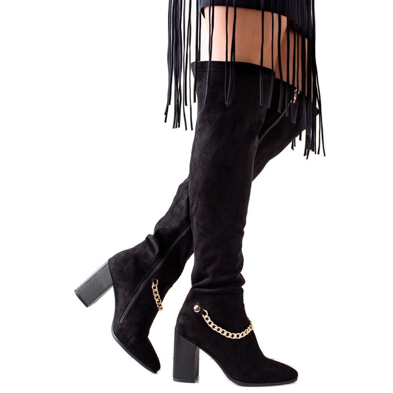 Goodin Lårhöga stövlar i mocka med kedja svart