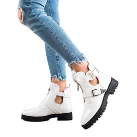 Bestelle Vita modearbetare