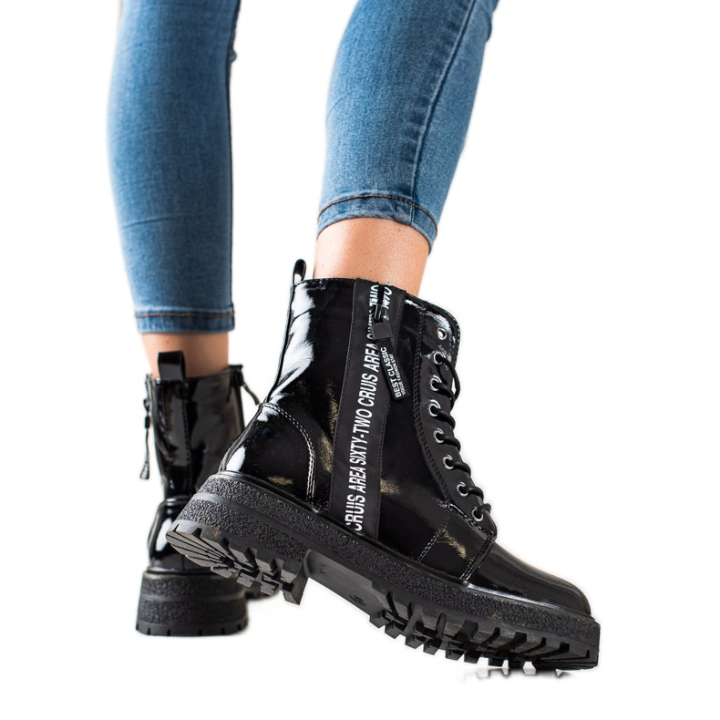 Goodin Lackade väskor med dekorativ dragkedja svart