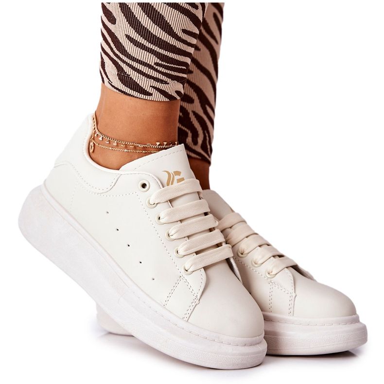 Läder Sportskor På Beige Lemmy Plattform