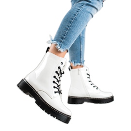 Vinceza Snygga, varma Trappers vit