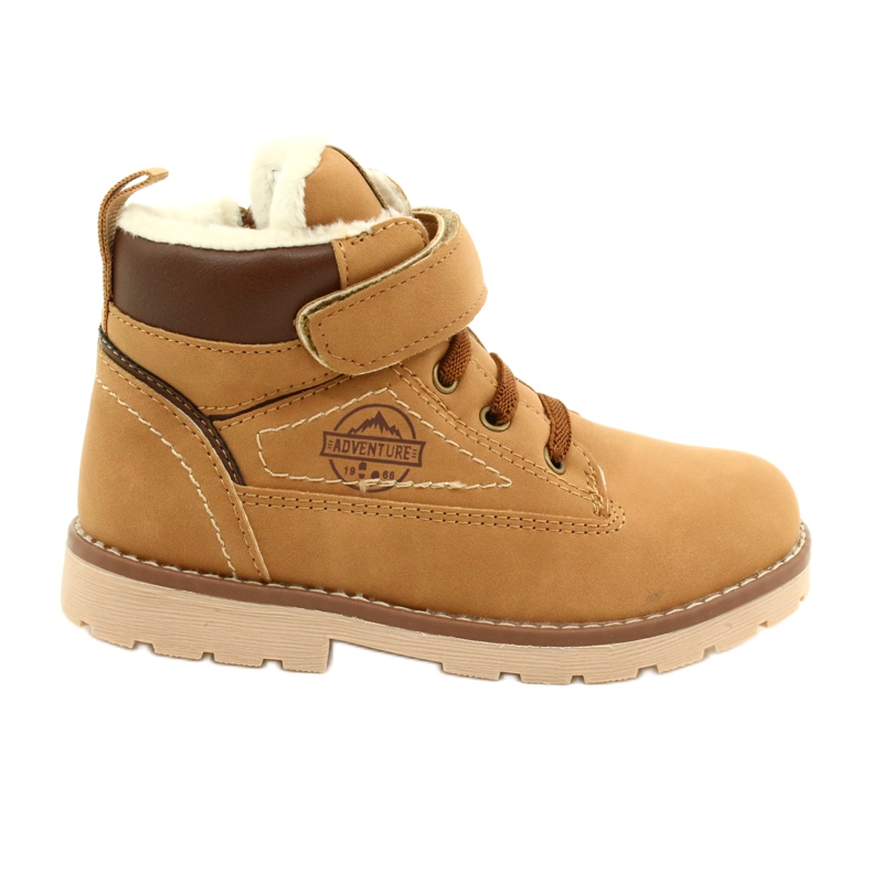 Arbetare isolerade med Fur American Club GC29 / 21 Camel beige brun gul