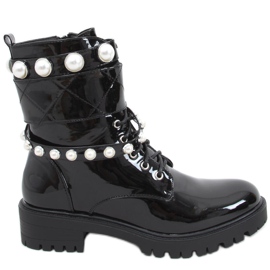 Lackade väskor med Beni Black pärlor svart