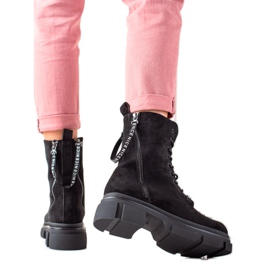 Bona Svarta stövlar med dekorativ dragkedja