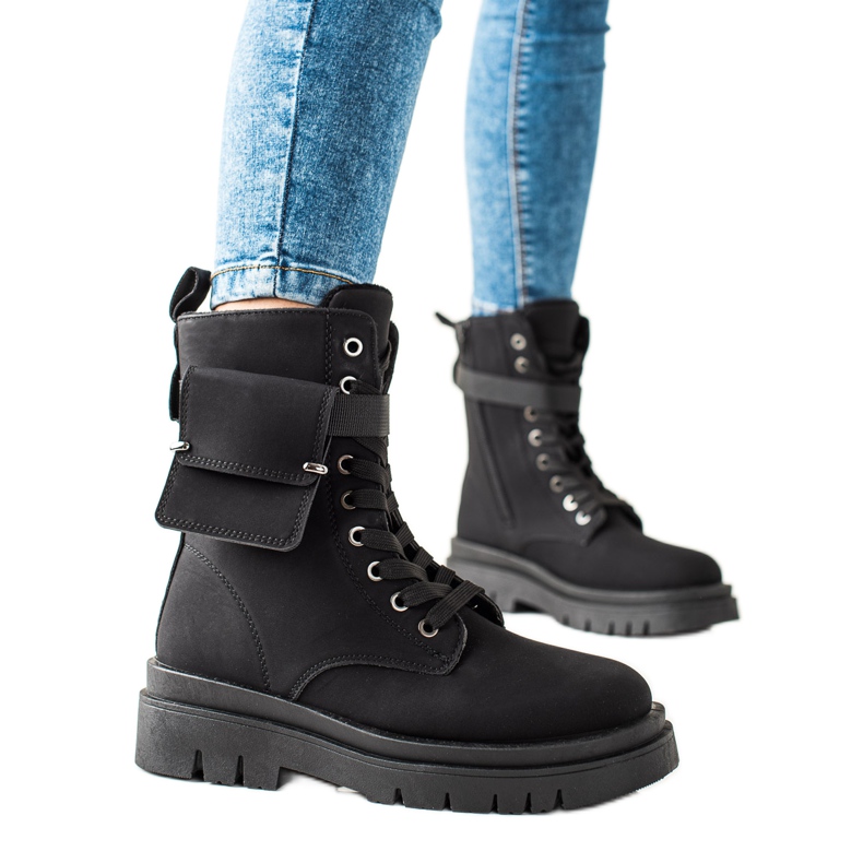 TRENDI Trappstövlar med snörning och ficka svart