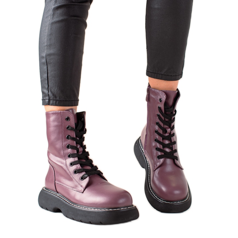 TRENDI Violett Arbetare På Plattformen