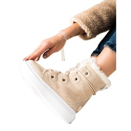 TRENDI Snygga beige snöstövlar